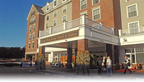 Salem waterfront hotel - The Salem Waterfront Hotel is a luxury hotel with the largest guest rooms on the North Shore of Boston. Choose from standard, single suites, or two room suites. Our meeting rooms and chandeliered ballroom make it a perfect location for any event.